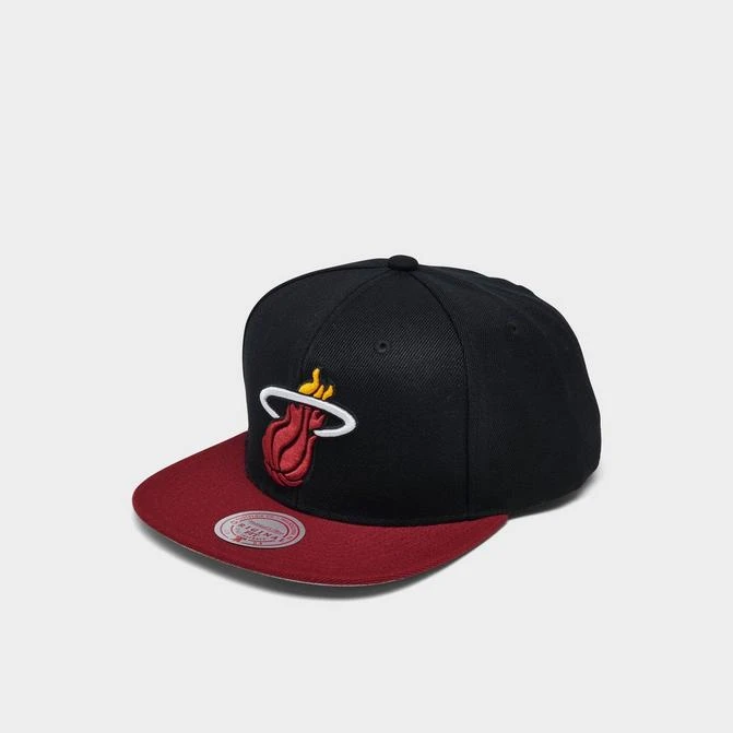 商品Mitchell and Ness|Mitchell & Ness NBA Miami Heat Team 2 Tone 2.0 Snapback Hat,价格¥149,第1张图片