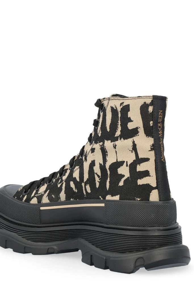 商品Alexander McQueen|Alexander McQueen Graffiti Printed Tread Slick Sneakers,价格¥4104,第4张图片详细��描述