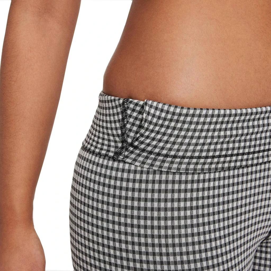 商品NIKE|Nike Women's Dri-FIT Gingham Cropped Yoga Leggings,价格¥110,第5张图片详细描述