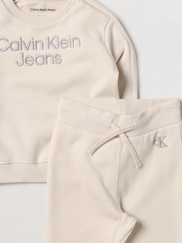 商品Calvin Klein|Calvin Klein Jeans jumpsuit for baby,价格¥517,第3张图片详细描述