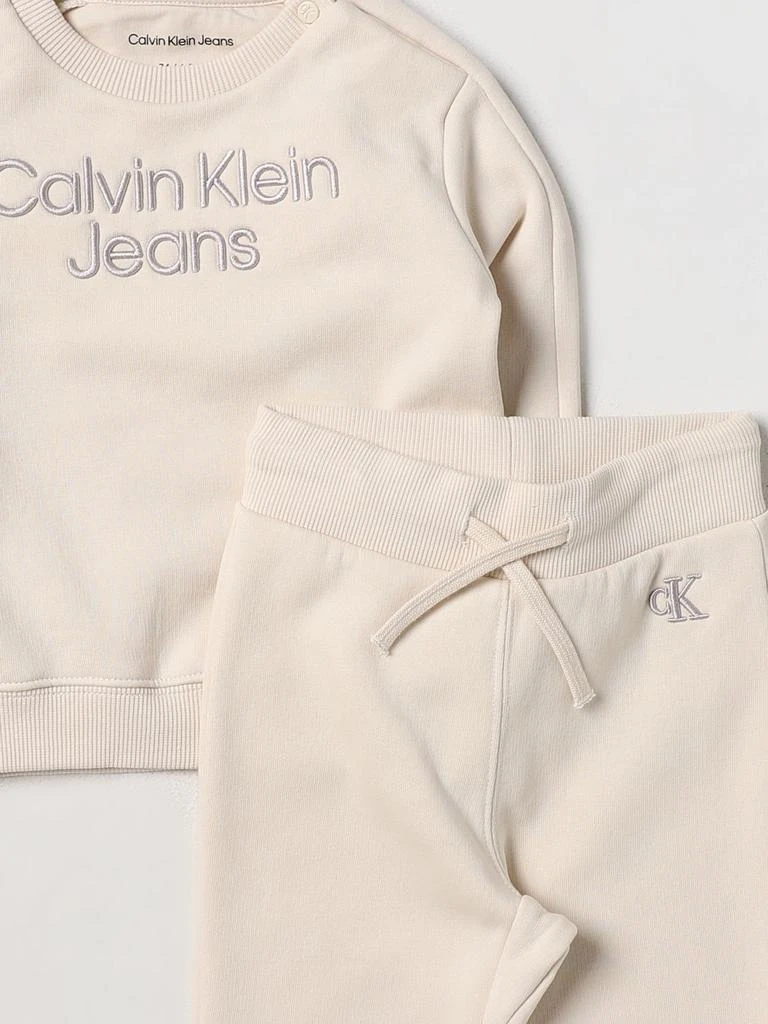 商品Calvin Klein|Calvin Klein Jeans jumpsuit for baby,价格¥561,第3张图片详细描述