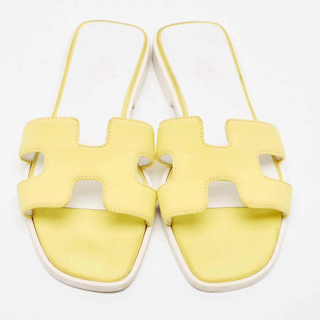 商品[二手商品] Hermes|Hermes Yellow Fabric Oran Flat Slides Size 37,价格¥3629,第3张图片详细描述