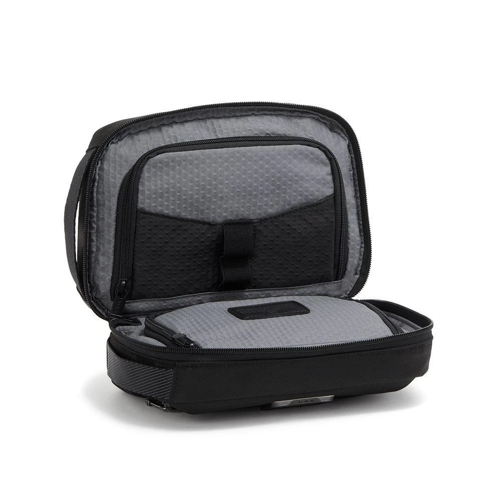 商品Tumi|142509 response travel kit,价格¥1789,第2张图片详细描述