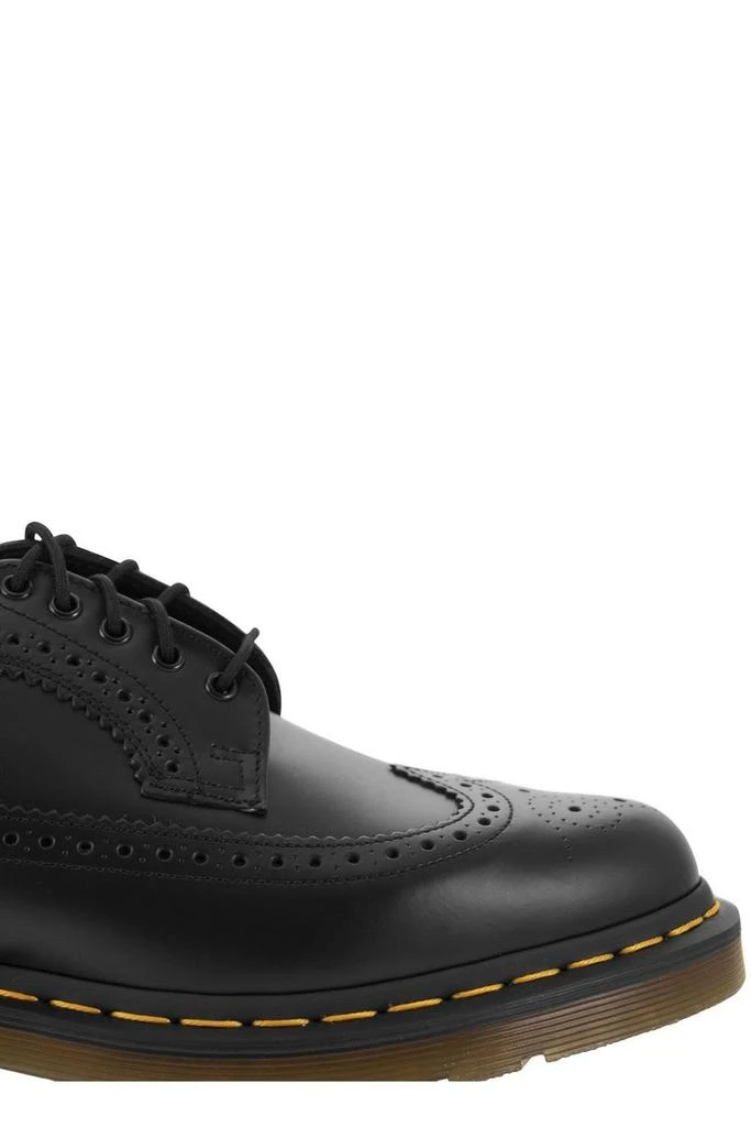 Dr. Martens 3989 Lace-Up Brogue Shoes 商品