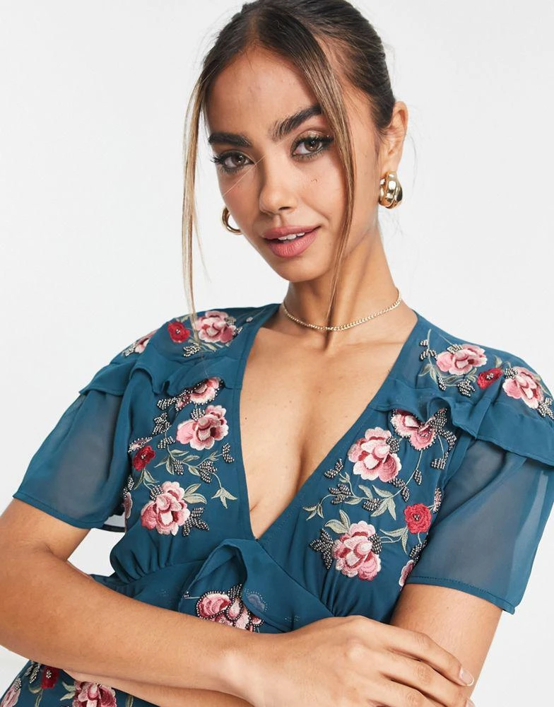 商品Hope & Ivy|Hope & Ivy embroidered ruffle midi dress in emerald,价格¥839,第3张图片详细描述