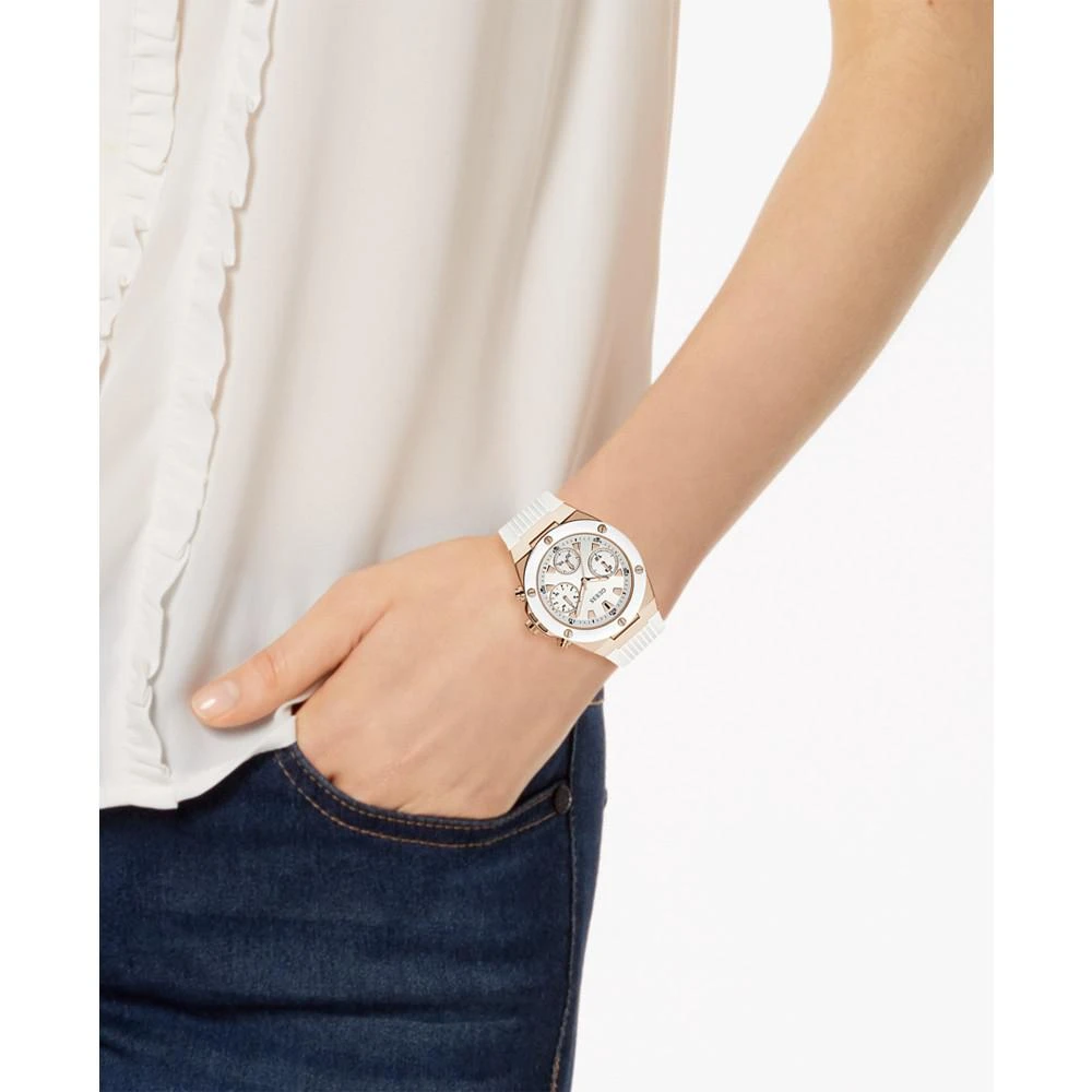 商品GUESS|Women's White Silicone Strap Watch 39mm,价格¥655,第4张图片详细描述