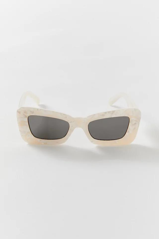 商品Urban Outfitters|Kittie Angled Rectangle Sunglasses,价格¥74,第5张图片详细描述