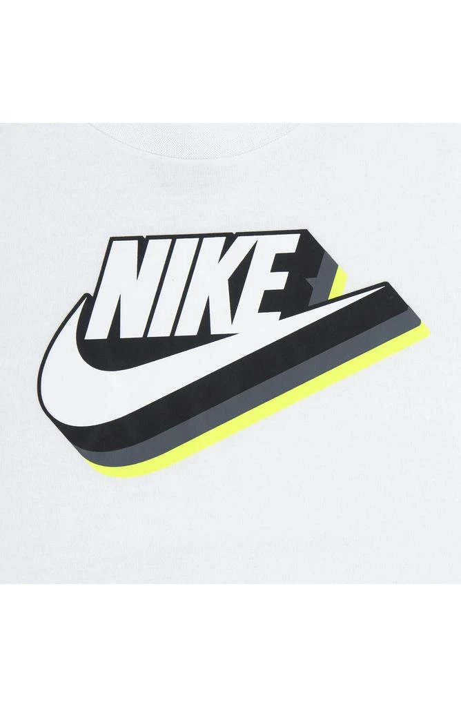 商品NIKE|Kids' Gradient Futura T-Shirt & Joggers Set,价格¥152,第3张图片详细描述