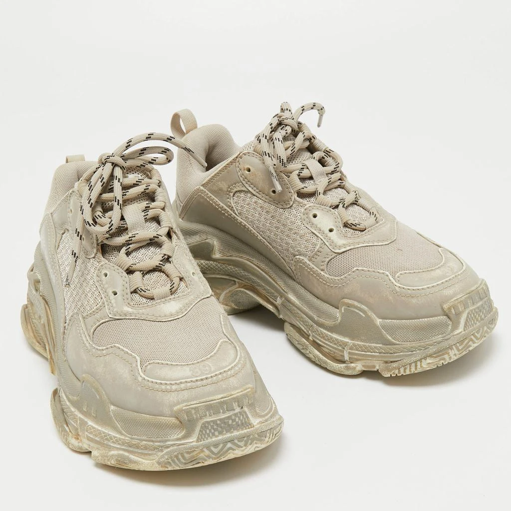 商品[二手商品] Balenciaga|Balenciaga Grey Leather and Mesh Faded Triple S Sneakers Size 39,价格¥3131,第4张图片详细描述