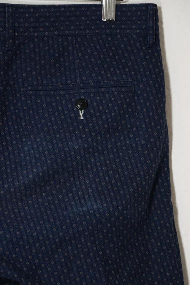 商品Urban Outfitters|Vintage Ikat Woven Pattern Pleated Shorts,价格¥665,第5张图片详细描述