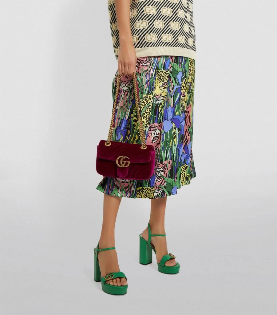 商品Gucci|Mini Marmont Matelassé Shoulder Bag,价格¥12549,第5张图片详细描述