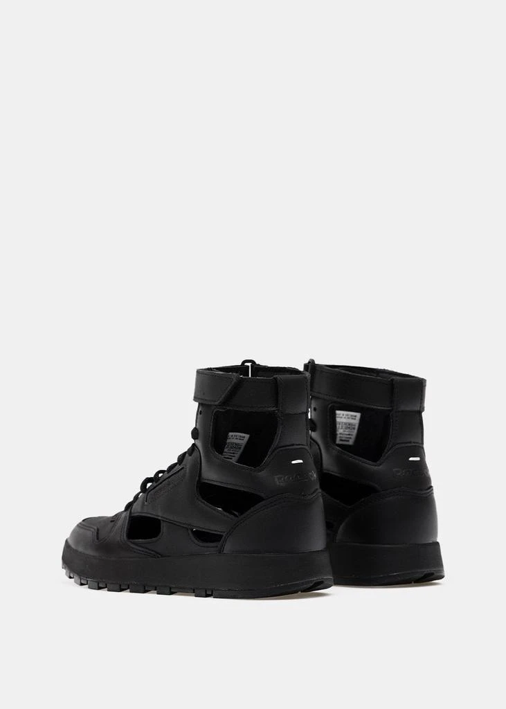 商品MAISON MARGIELA|Maison Margiela Black Reebok Edition Tabi Sneakers,价格¥2124,第4张图片详细描述