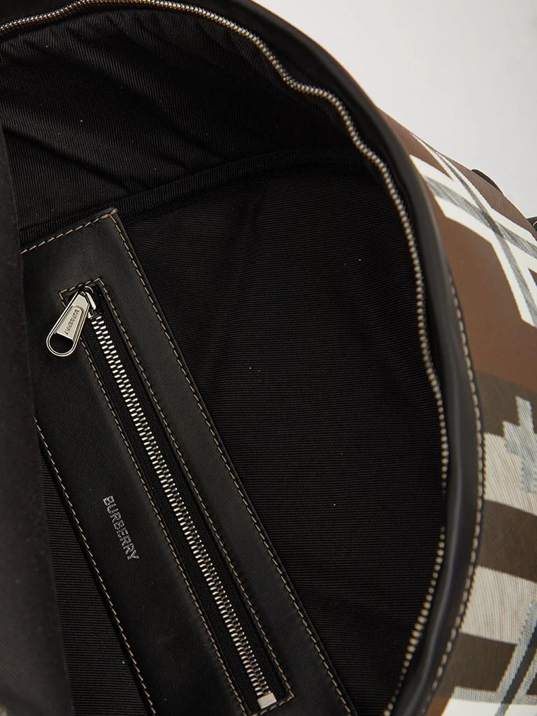 商品Burberry|Geometric Check backpack,价格¥6213,第4张图片详细描述