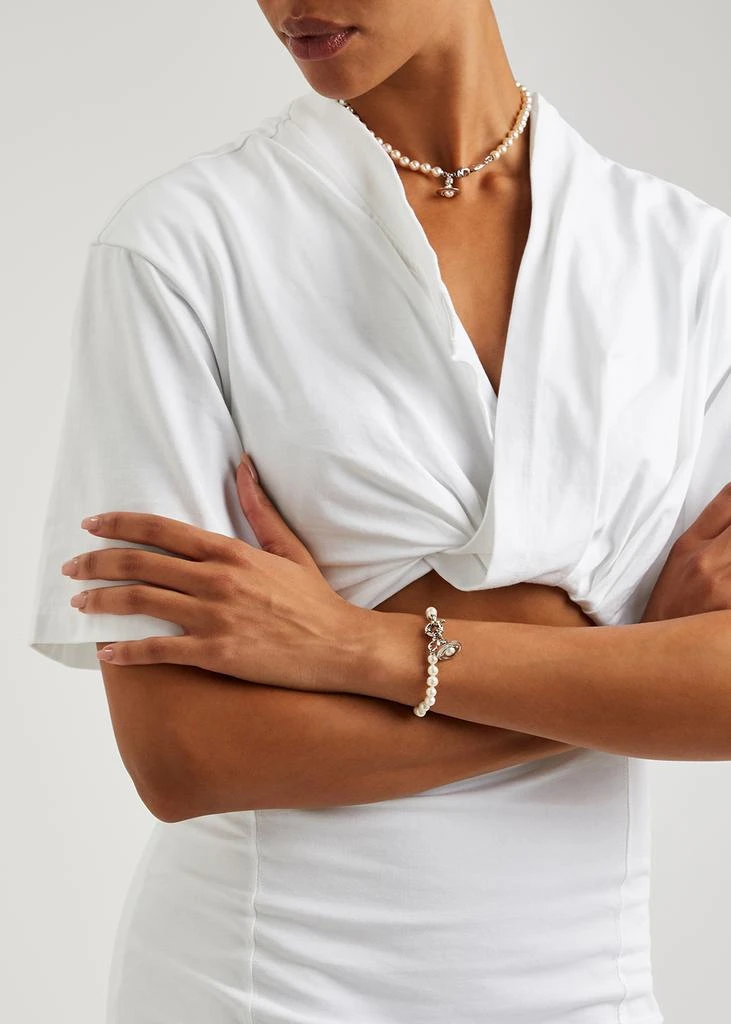 商品Vivienne Westwood|Aleksa faux pearl orb bracelet,价格¥1432,第2张图片详细描述