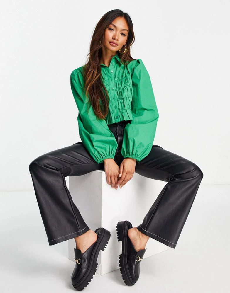 商品Topshop|Topshop 70s collar shirred poplin shirt in green ,价格¥210,第3张图片详细描述