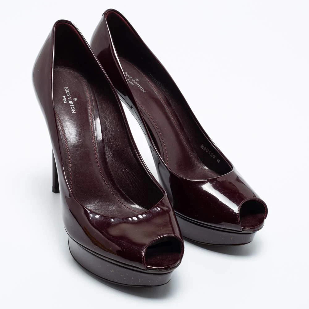 商品[二手商品] Louis Vuitton|Louis Vuitton Dark Burgundy Patent Leather Eyeline Peep-Toe Platform Pumps Size 40,价格¥2809,第4张图片详细描述