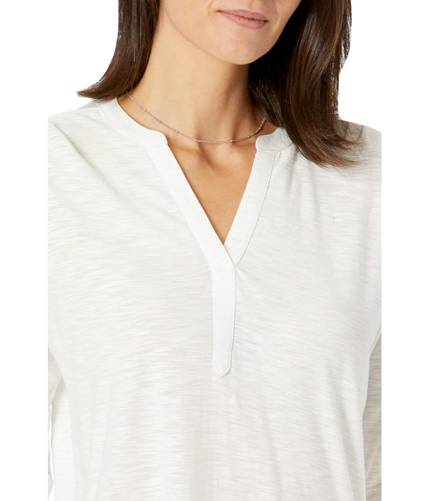 商品Vince Camuto|Y-Neck Henley Tee,价格¥351,第3张图片详细描述