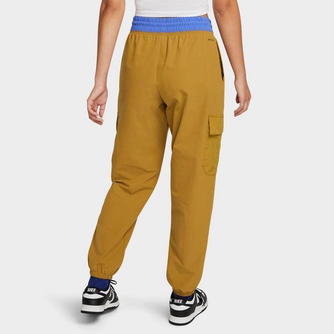 商品NIKE|Women's Nike Woven Cropped Cargo Jogger Pants,价格¥589,第5张图片详细描述