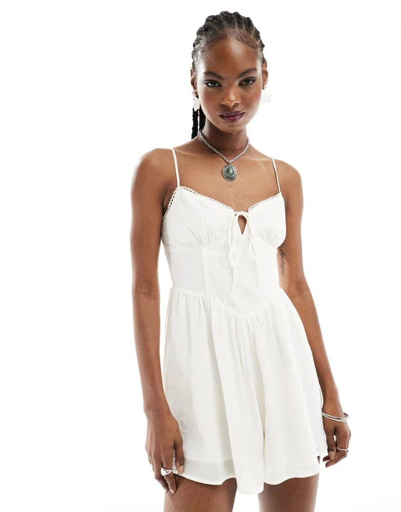 商品Kiss The Sky|Kiss The Sky linen style playsuit with bustier in white,价格¥397,第4张图片详细描述