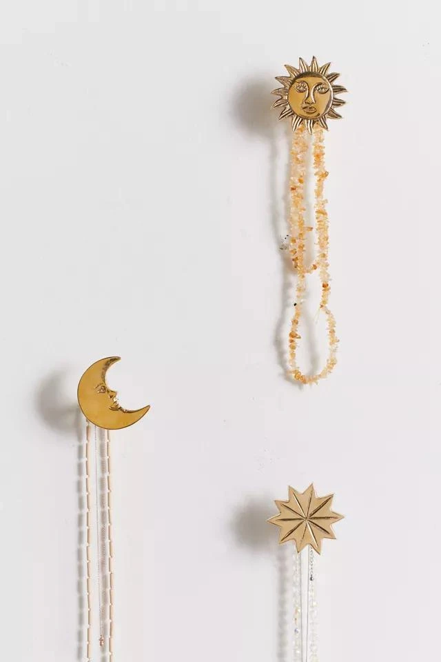 商品Urban Outfitters|Gilded Sun Wall Hook,价格¥46,第1张图片