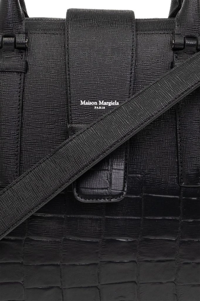 商品MAISON MARGIELA|Maison Margiela Logo Printed Embossed Briefcase,价格¥20903,第5张图片详细描述