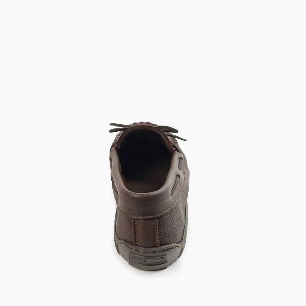 商品Minnetonka|Men'S Moosehide Classic Shoes in Brown,价格¥630,第3张图片详细描述