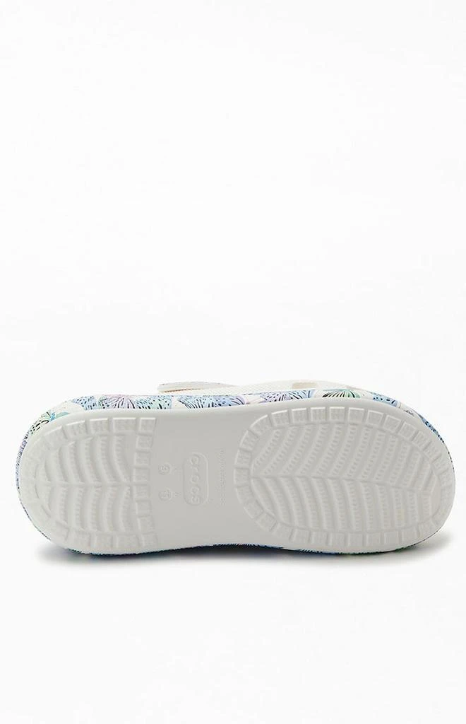 商品Crocs|Women's Classic Crush Butterfly Clogs,价格¥341,第4张图片详细描述