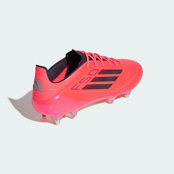 F50 Elite Soft Ground Cleats 商品