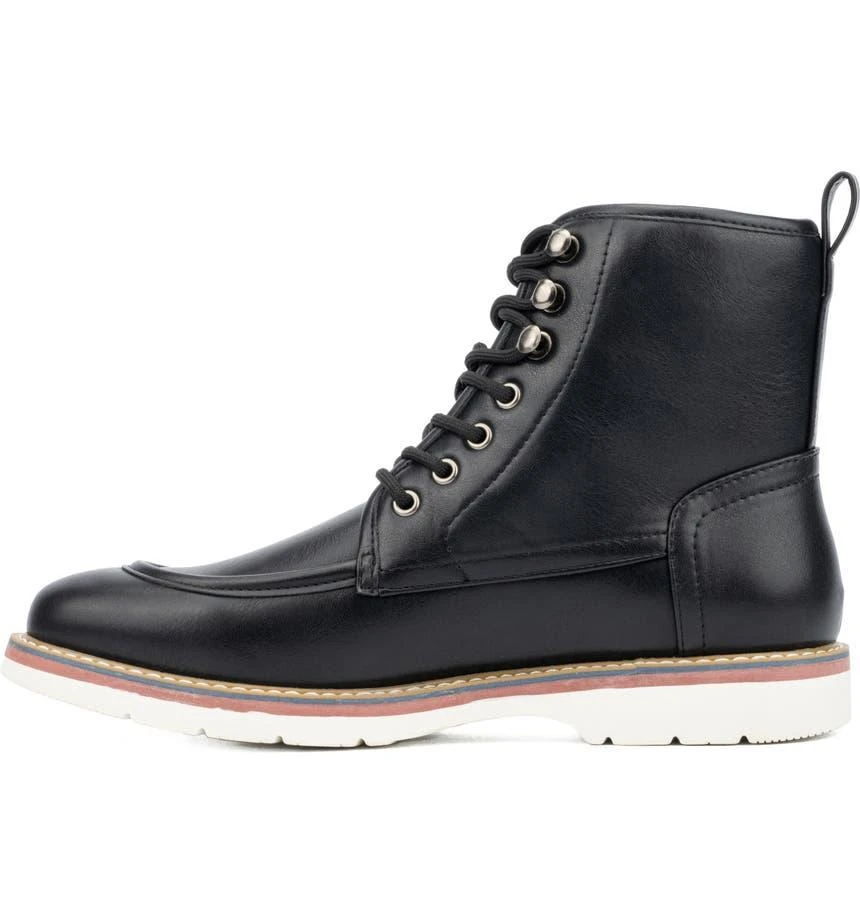 Kevin Faux Leather Boot 商品
