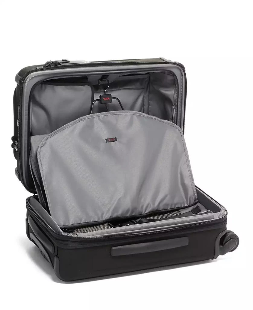 Alpha 3 International Expandable 4 Wheeled Carry-On Spinner Suitcase 商品