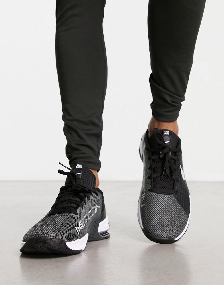Nike Training Metcon 8 trainers in black商品第4张图片规格展示