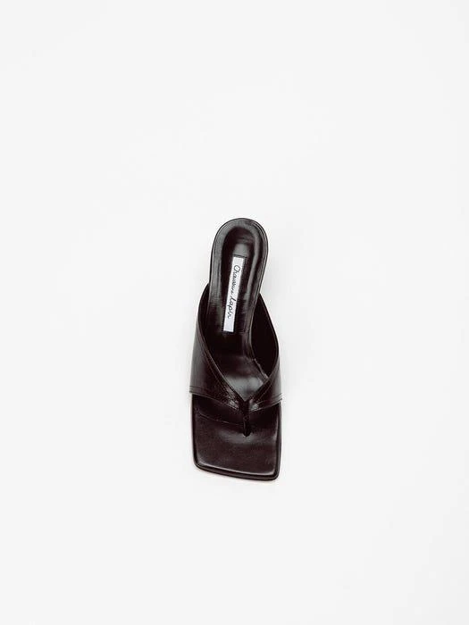 商品CHAUSSURE LAPIN|Vernar Thong Mules in Wrinkled Chocolate Brown,价格¥1806,第5张图片详细描述