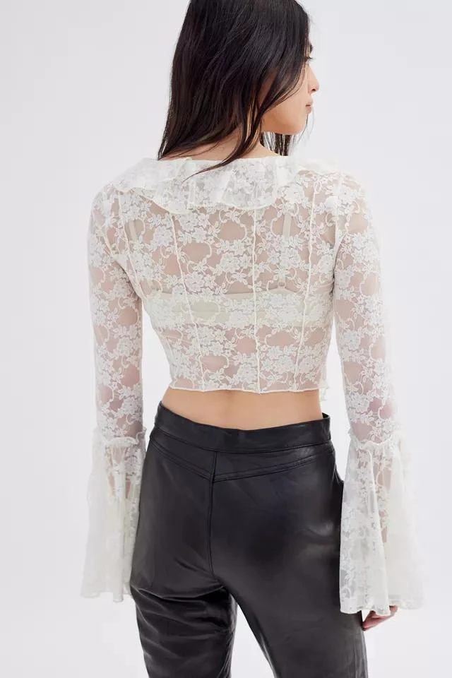 商品Urban Outfitters|UO Gossamer Sheer Lace Flyaway Top,价格¥263,第2张图片详细描述