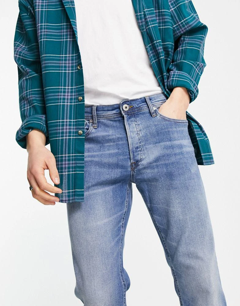 商品Jack & Jones|Jack & Jones Intelligence Mike relaxed fit jeans in light blue,价格¥280,第3张图片详细描述