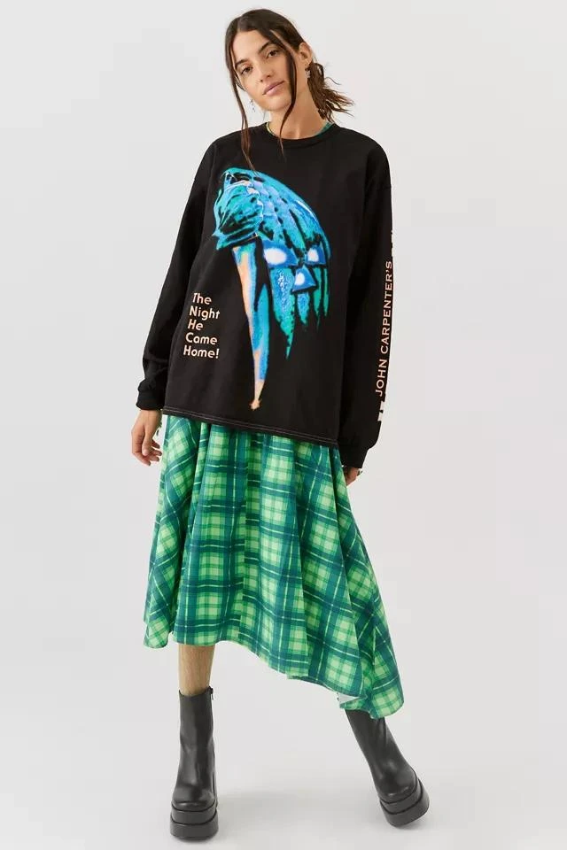 商品Urban Outfitters|John Carpenter Halloween Oversized Long Sleeve Tee,价格¥189,第1张图片