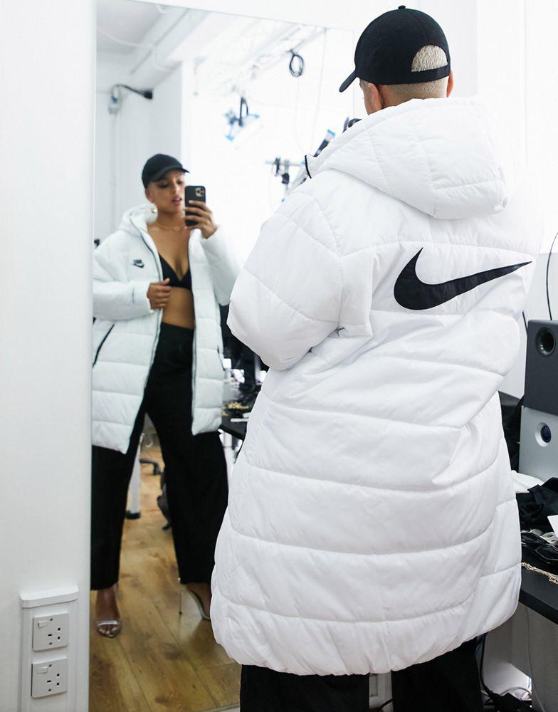 Nike Plus classic longline padded coat with hood in summit white商品第2张图片规格展示