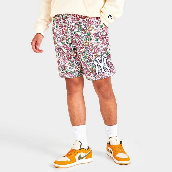 商品New Era|Men's New Era New York Yankees MLB Watercolor Floral Shorts,价格¥301,第1张图片