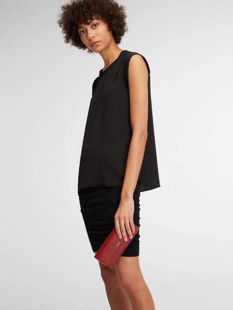 商品DKNY|Sutton Textured Leather Slim Flap Wallet,价格¥668,第2张图片详细描述