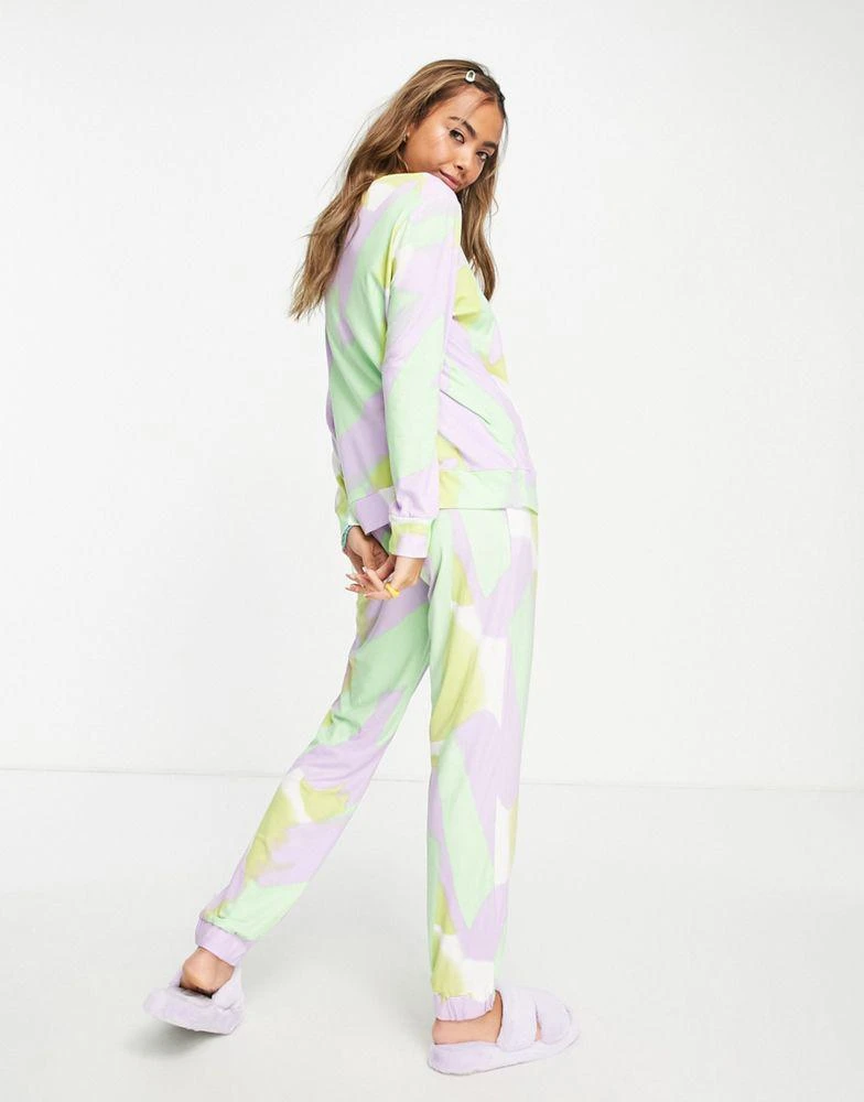 商品ASOS|ASOS DESIGN lounge abstract painterly viscose sweat & jogger set in multi,价格¥148,第2张图片详细描述