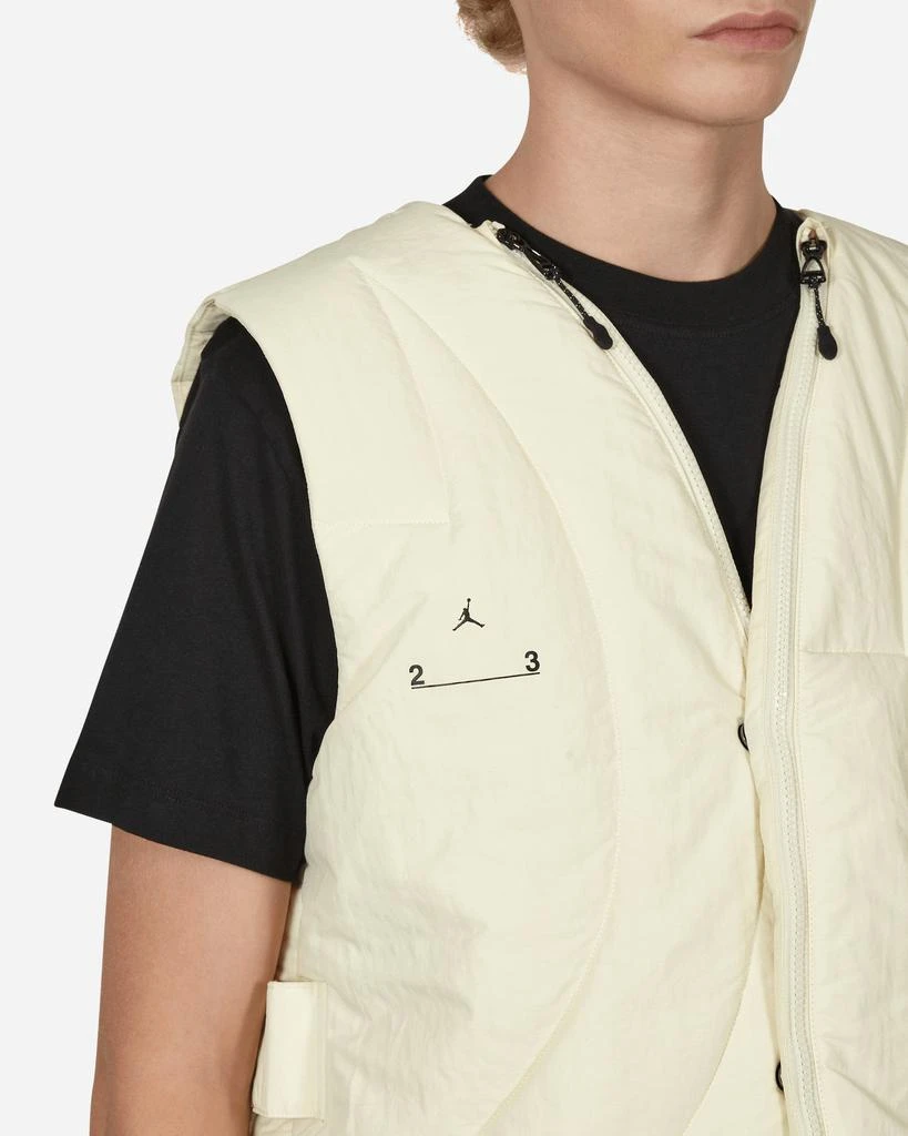 23 Engineered Statement Vest Beige 商品