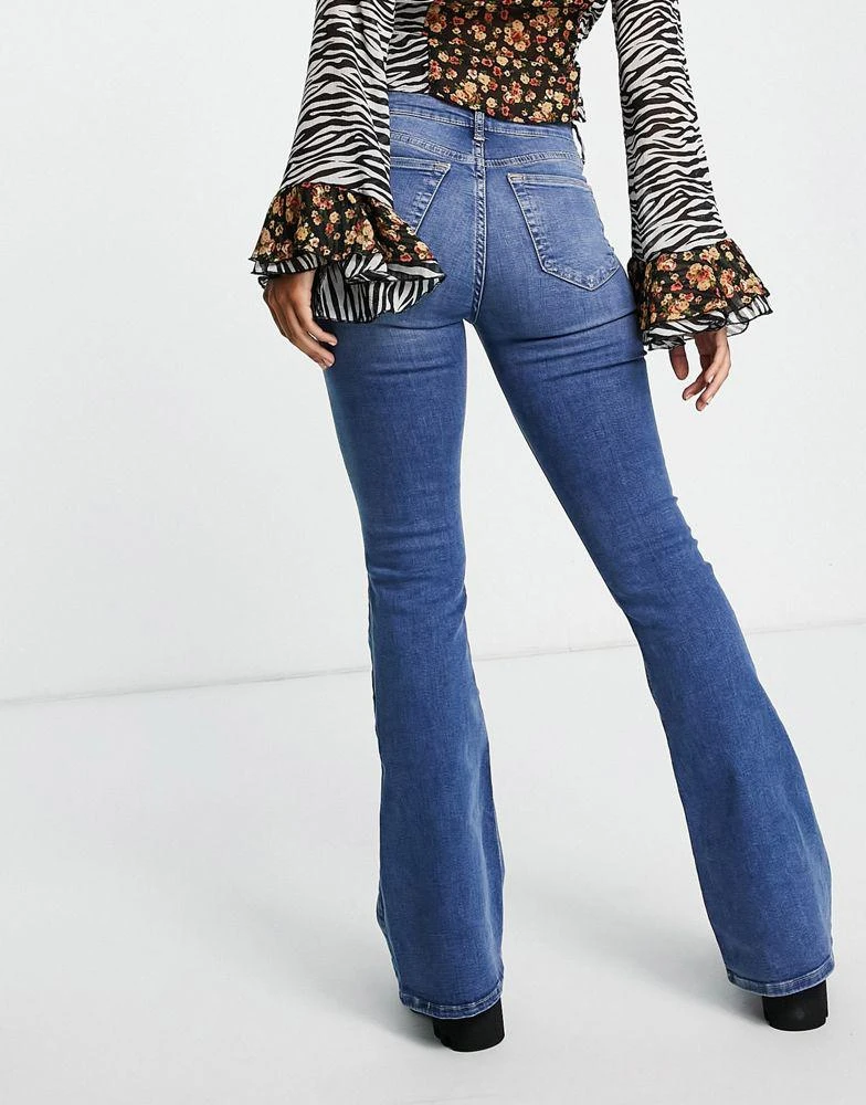 商品Topshop|Topshop Jamie flare jeans in mid blue,价格¥317,第2张图片详细描述