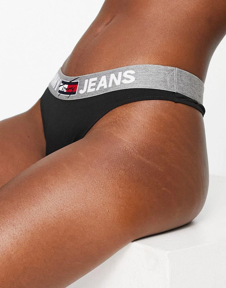 商品Tommy Hilfiger|Tommy Jeans logo thong in black,价格¥80,第3张图片详细描述