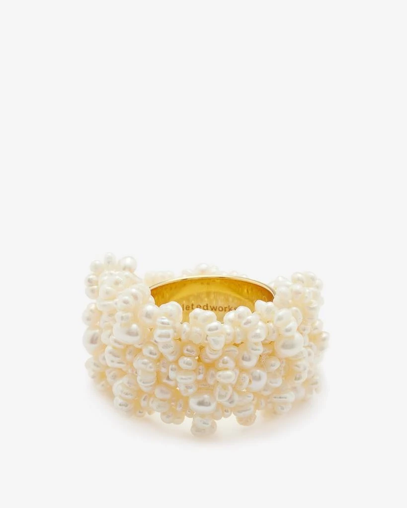 商品Completedworks|Cover pearl cluster & 18kt gold-vermeil ring,价格¥1730,第2张图片详细描述