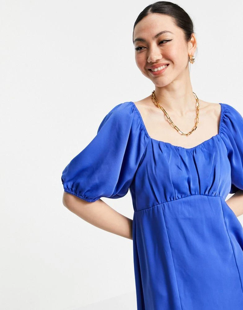 商品VERO MODA|Vero Moda milk maid mini dress with ruched bust in bright blue,价格¥82,第3张图片详细描述