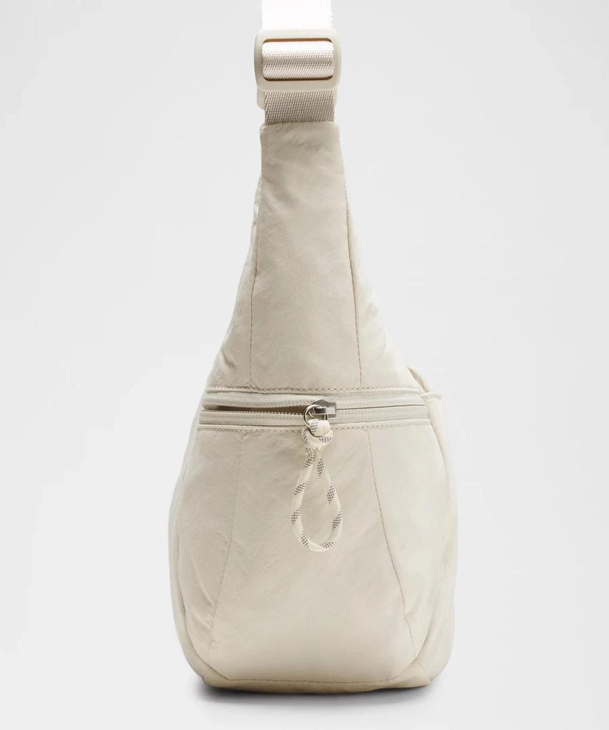 Slouchy Sling Bag 6L 商品