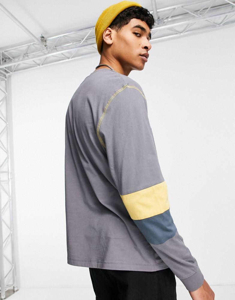 ASOS DESIGN standard long sleeve t-shirt in grey colour block with tie dye text print商品第2张图片规格展示