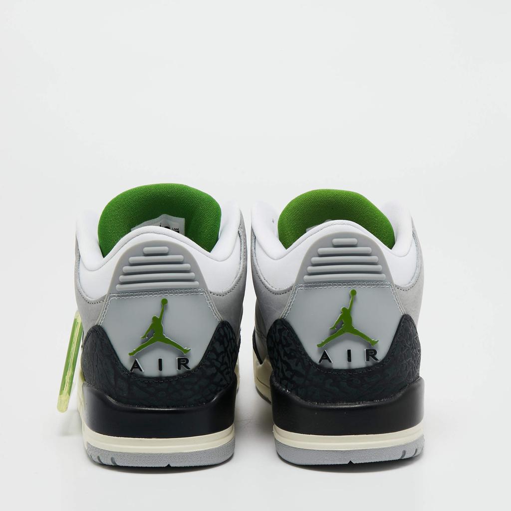 商品Jordan|Air Jordan Grey/White Nubuck and Leather Jordan 3 Retro Cool (2021) Sneakers Size 42,价格¥2585,第7张图片详细描述