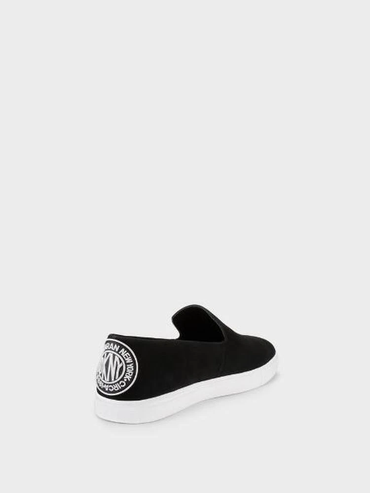 商品DKNY|Jilian Slip On Sneaker,价格¥599,第2张图片详细描述