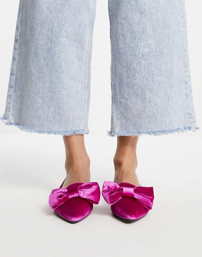 商品ASOS|ASOS DESIGN Lake bow pointed ballet flats in pink velvet,价格¥119,第3张图片详细描述