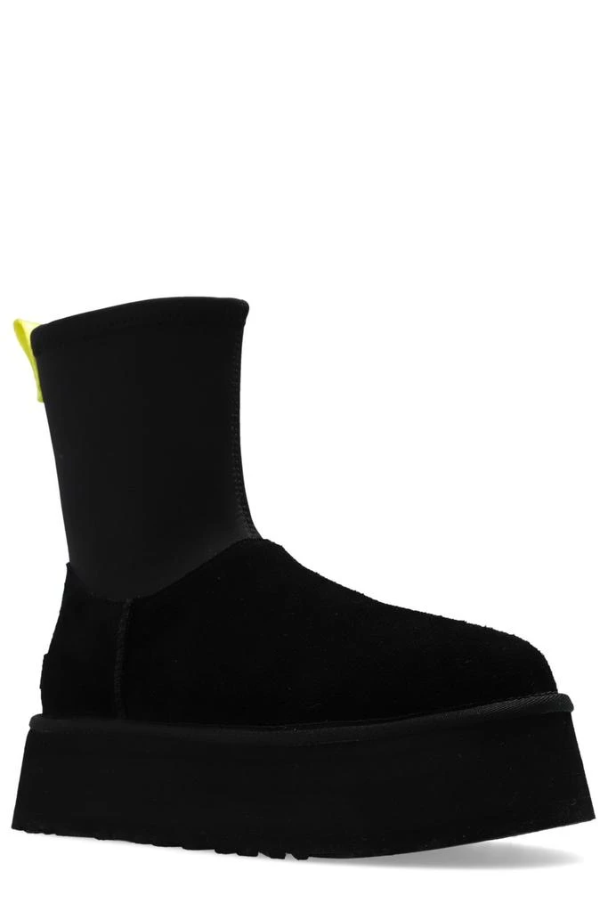 商品UGG|UGG Classic Dipper Round Toe Boots,价格¥927,第2张图片详细描述